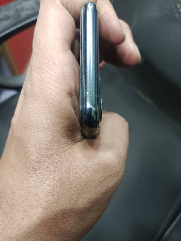 IPHONE 11 pro Pta Approved 4