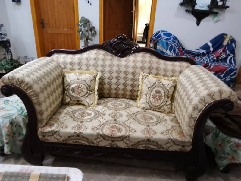 7 seater chinyoti sofa 2