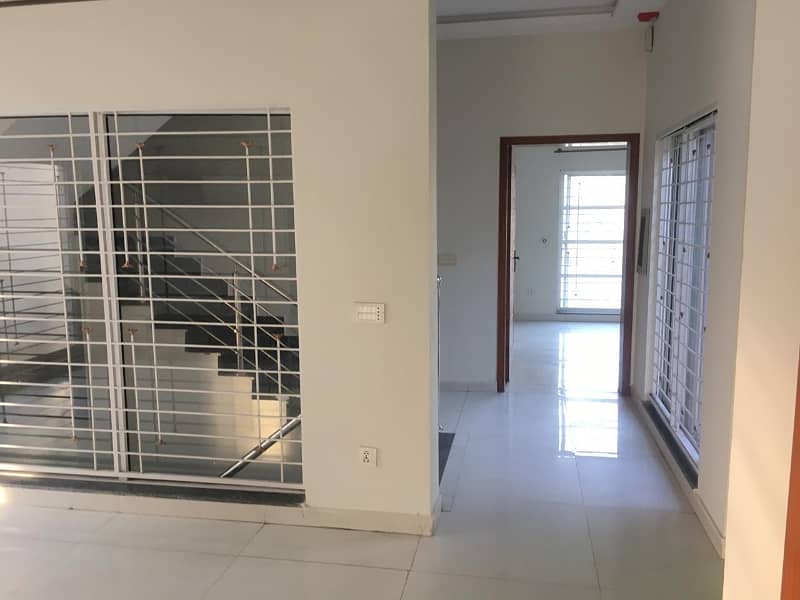 10 Marla Upper portion available for rent in phase 3 DHA Lahore 14