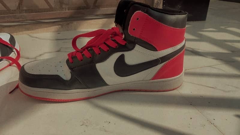 nike air jordan 1 duplicate  almost brand new 2