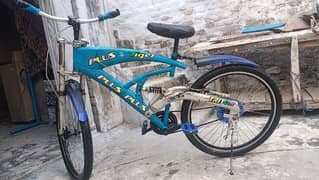 very good condition bicycle used like new Whatsapp 03334084765