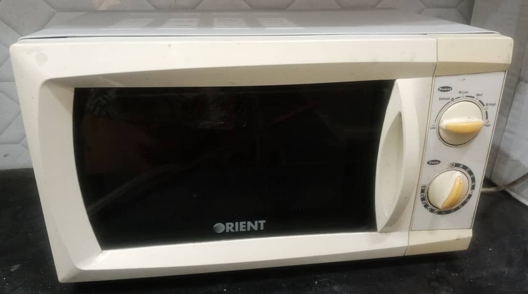 Orient 20L Microwave oven for sale at (Lalpul Muhgalpura Lahore) 0