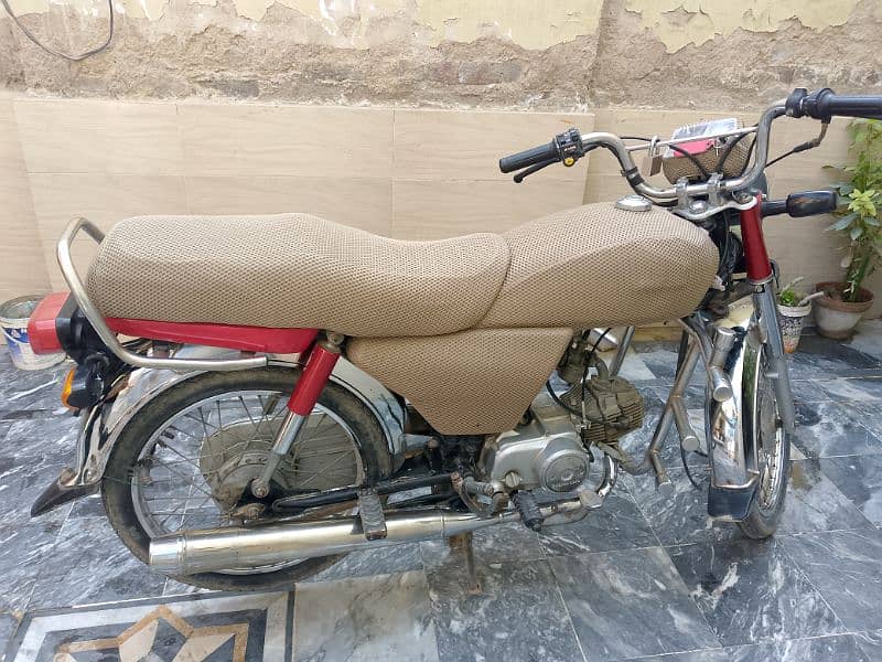 Honda cd70 2023 0