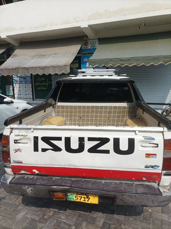 Isuzu D-Max 2002 5