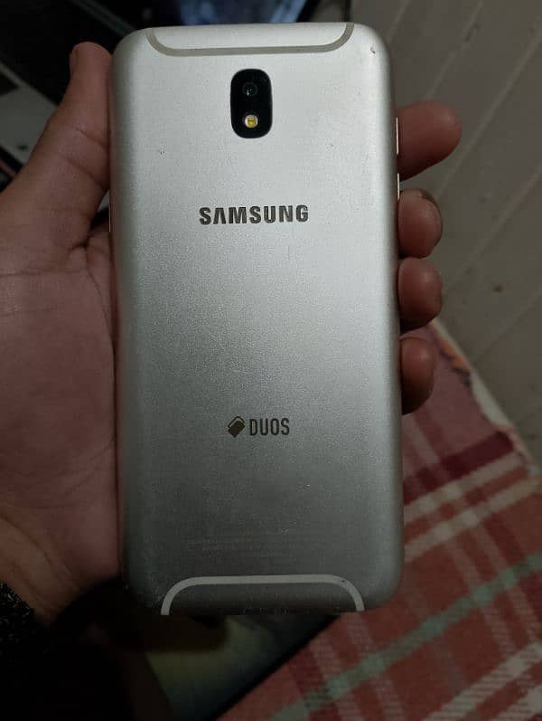 Samsung Galaxy J5 Pro Mobile 1