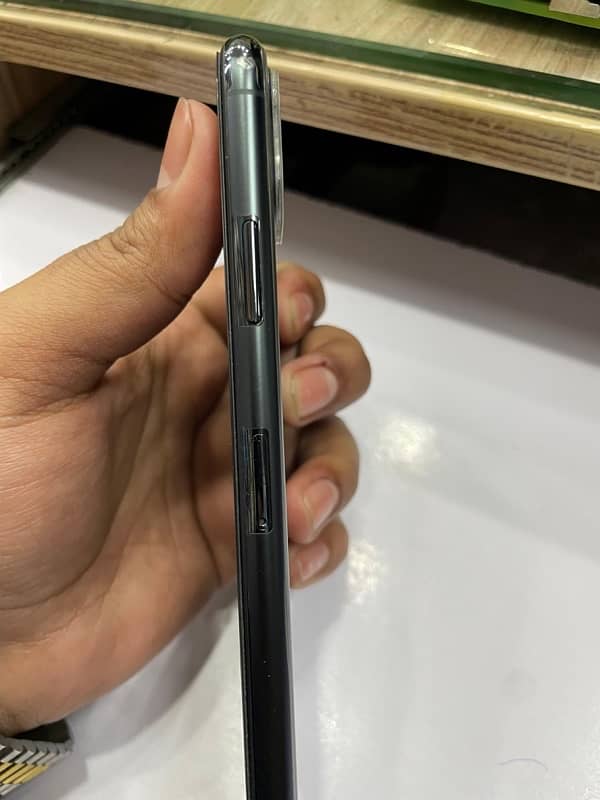 iphone 11 pro max pta approved 256 85% BH 1