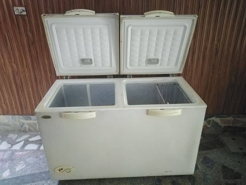 waves ka double freezer achi condition me 4