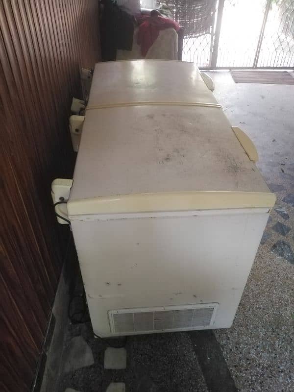 waves ka double freezer achi condition me 6