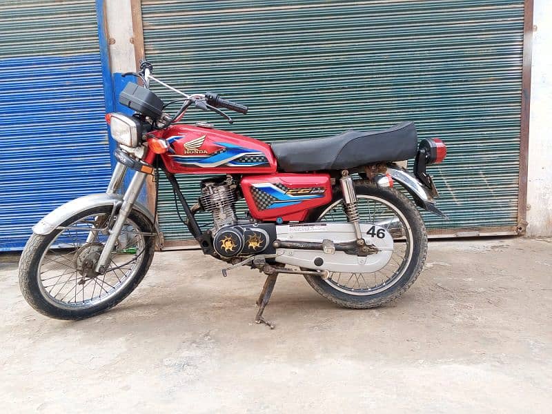 Honda 125.96 model . enjin ok sound bike ok 10