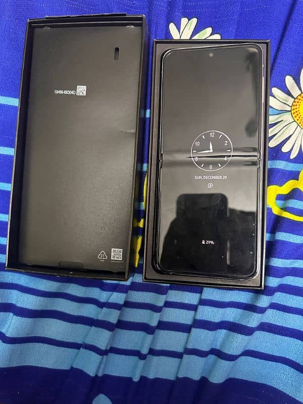 Samsung Z Flip 5 PTA 1