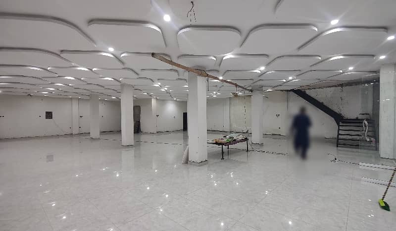 DOUBLE COMMERCIAL STRAIGHT HALL, M/F WASHROOM, VAST PARKING FOR RENT 6