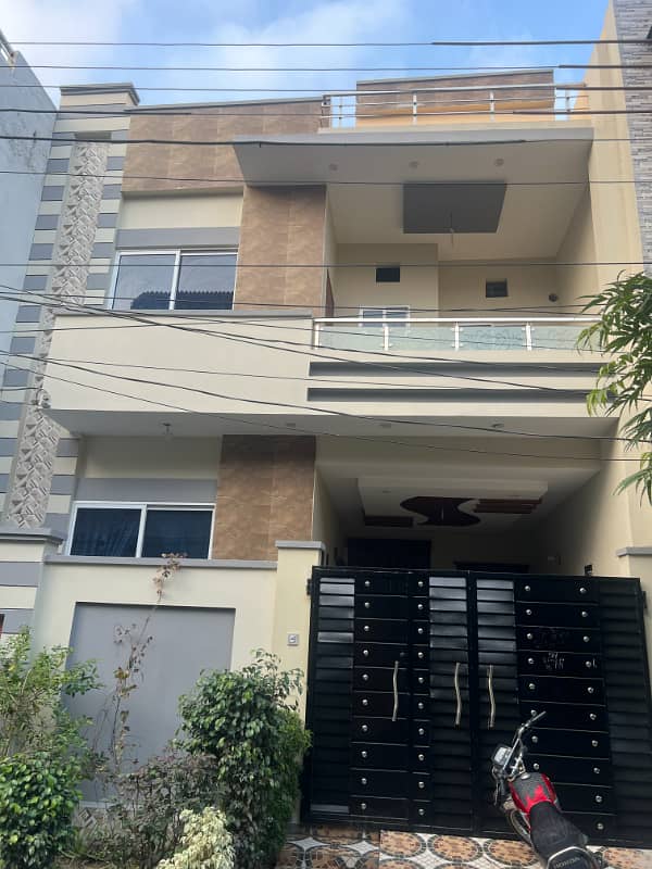 5 marla brand new modern style house for sale, Lahore medical housing scheme phase 1 main canal road Lahore 24