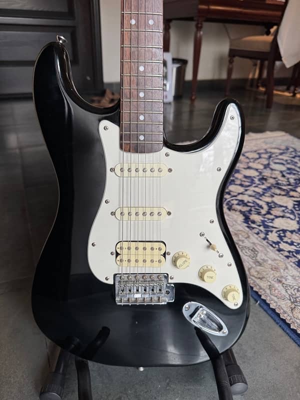 fender squier stratocaster electric guitar 7