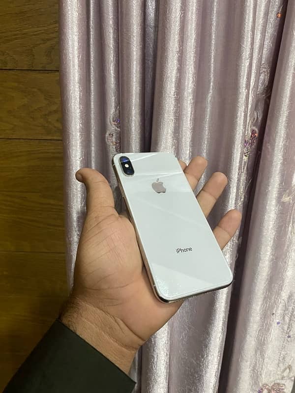 IPHONE X 6