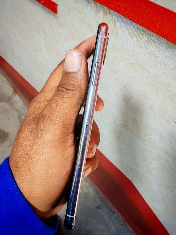 IPhone 11 Pro Pta Rs 85k iPhone xs max 256gb pta Rs 82k 7