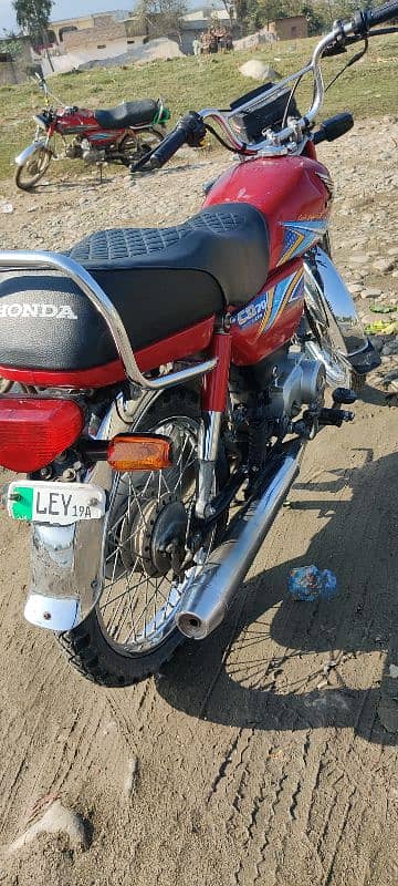 Honda 70 cc original 3