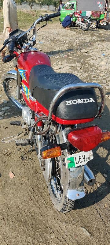 Honda 70 cc original 4