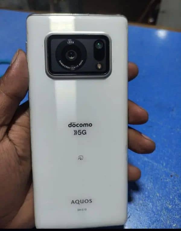 AQUOS R6 12GB , 128gb NON PTA 0