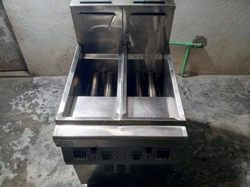 Finger fries & chips Matchine in Good condition urgent sale 0