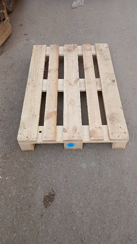 New & used imported pallets | Wooden storage pallets | Plastic palllet 4