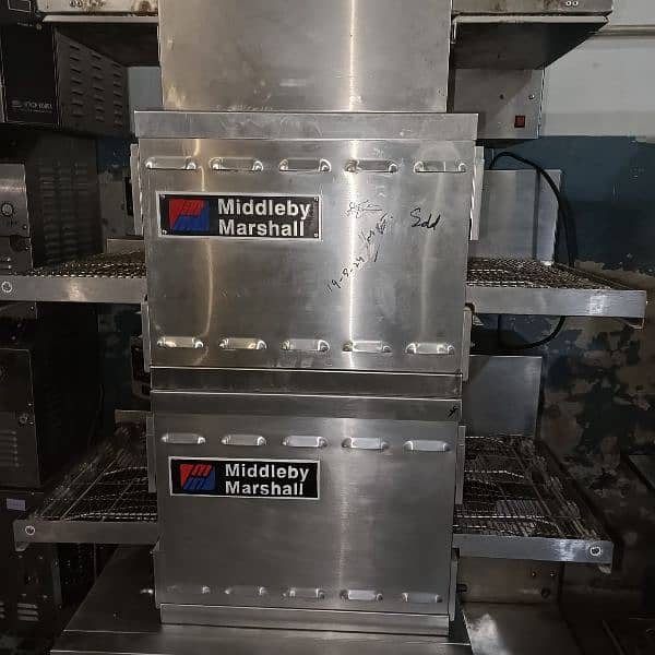 Middle by Marshall Conveyor Belt 18" Used Commercial Pizza Oven 19