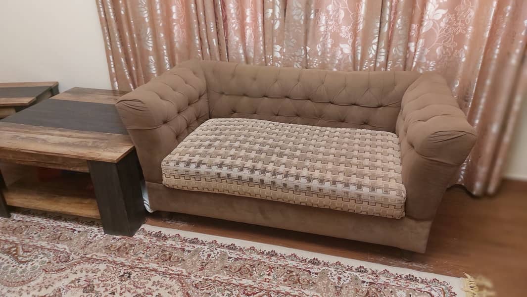 Seater Sofa set for sale in Karachi 1