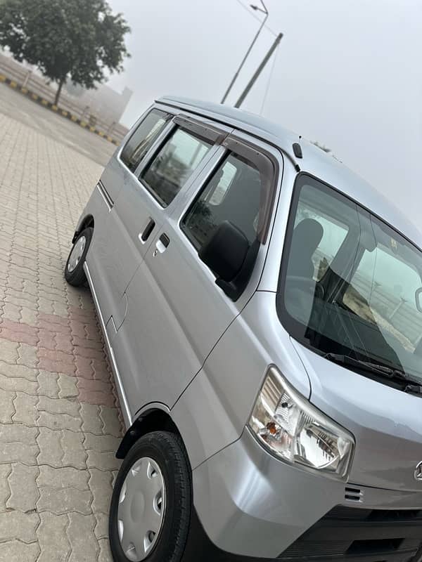 Daihatsu Hijet 2018 9