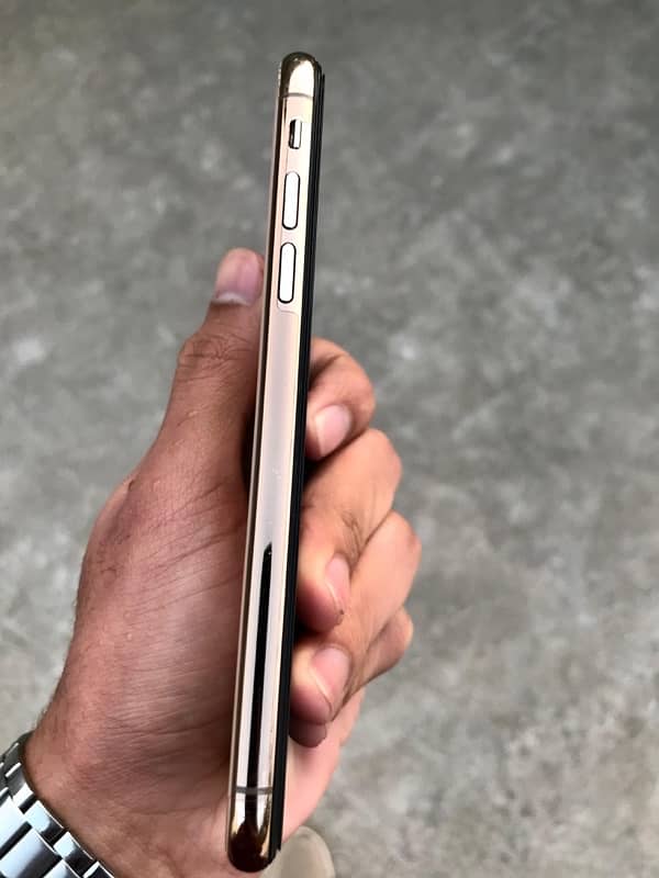 Iphone XS Non PTA 1