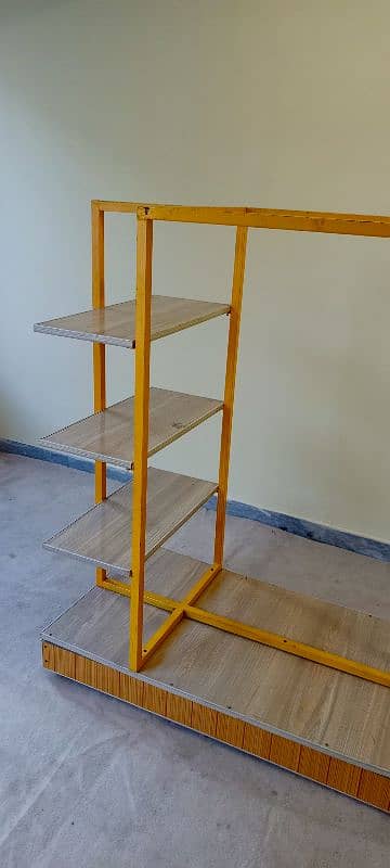 clothes stand 1