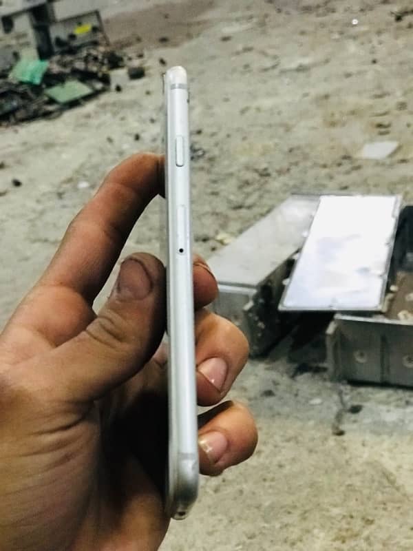 iPhone 6 128 gb PTA uprooted with charger 6