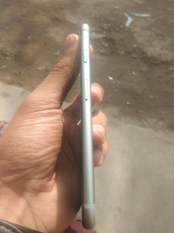 iPhone 6 mobile very good condition 3