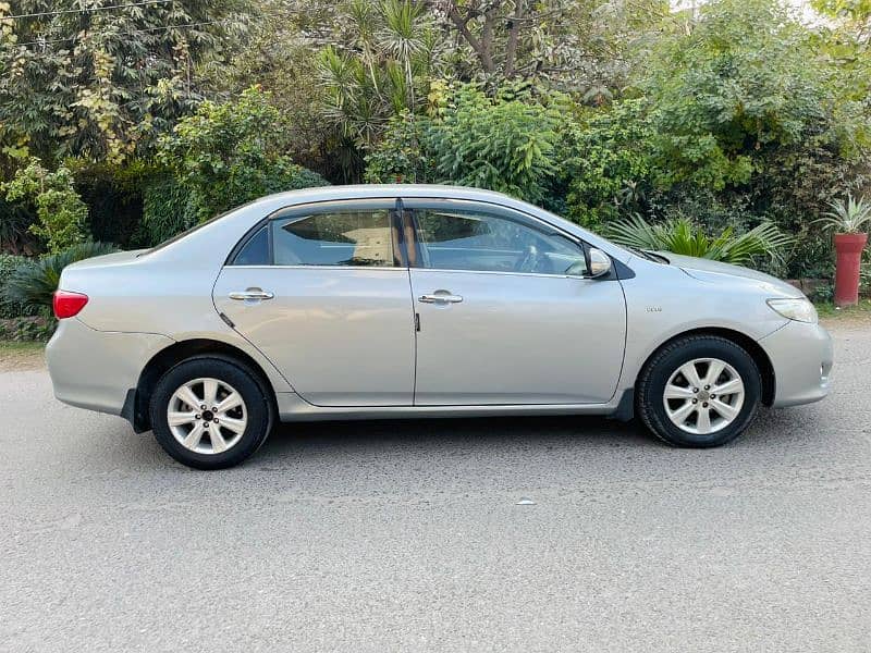 Toyota Corolla GLI 2011 5