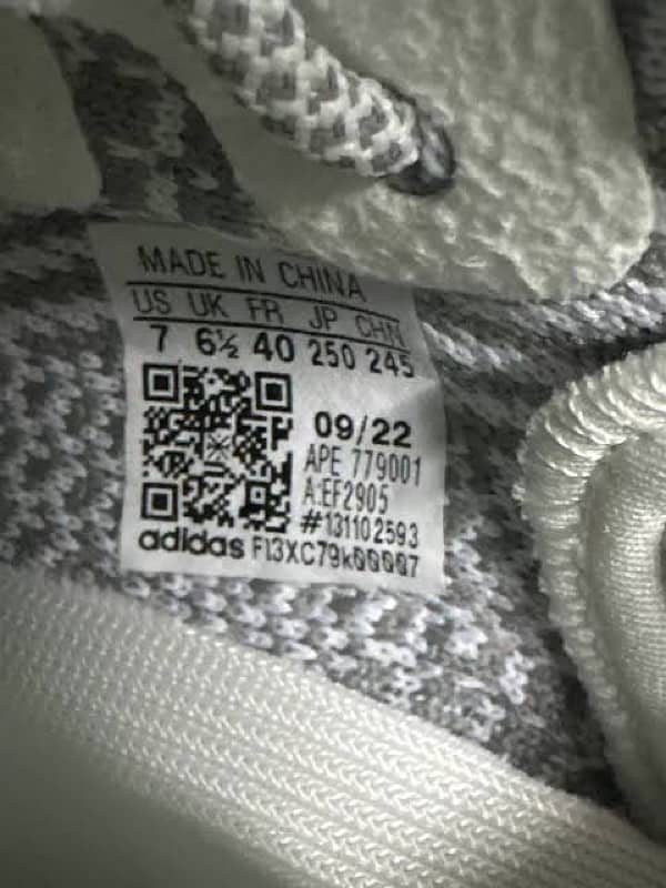 Addidas Yeezy350 7size (imported) 3