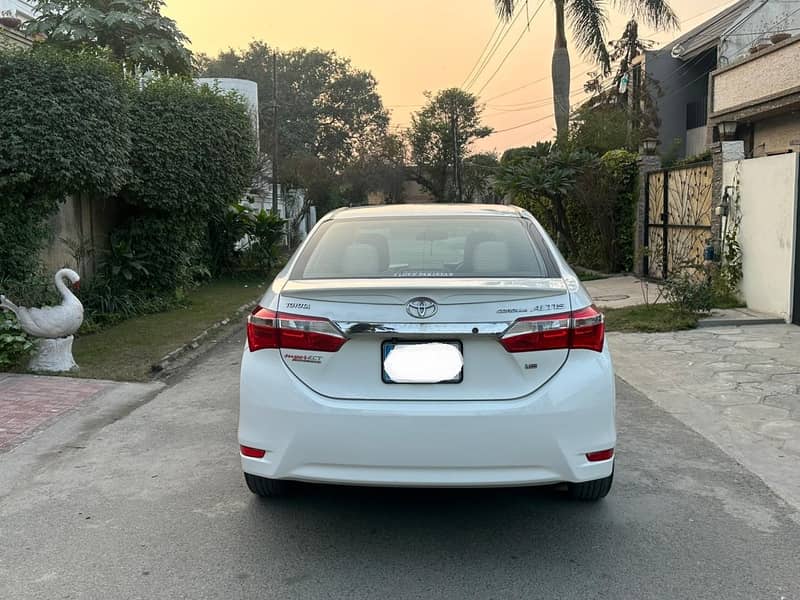 Toyota Corolla Altis Model 2016(Automatic) 7