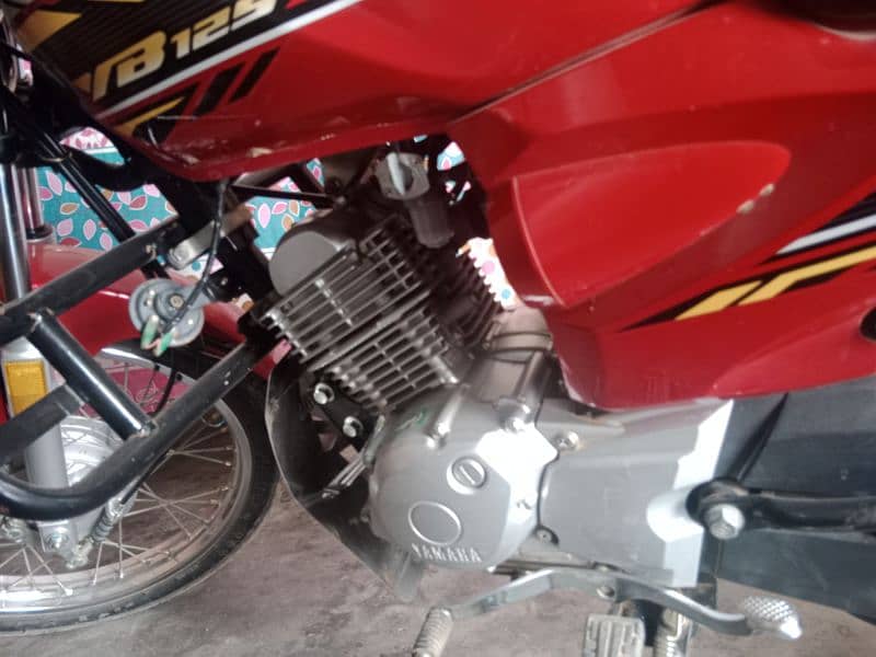 Yamaha YB 125Z 4