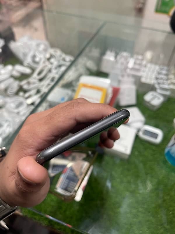 i phone 8 plus 64gb pta approved 2