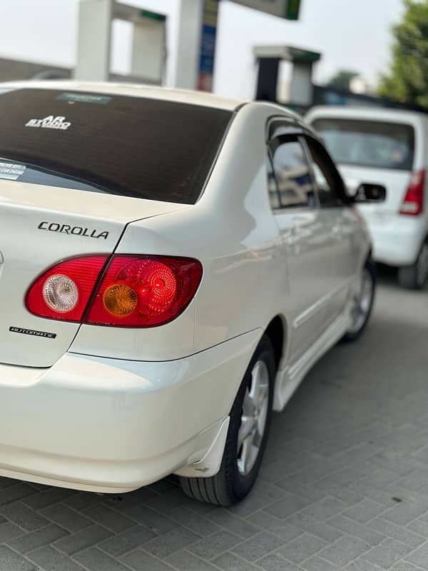 Toyota Corolla see saloon 2004 3