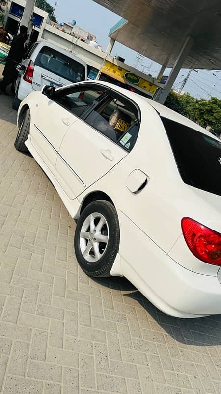 Toyota Corolla see saloon 2004 13