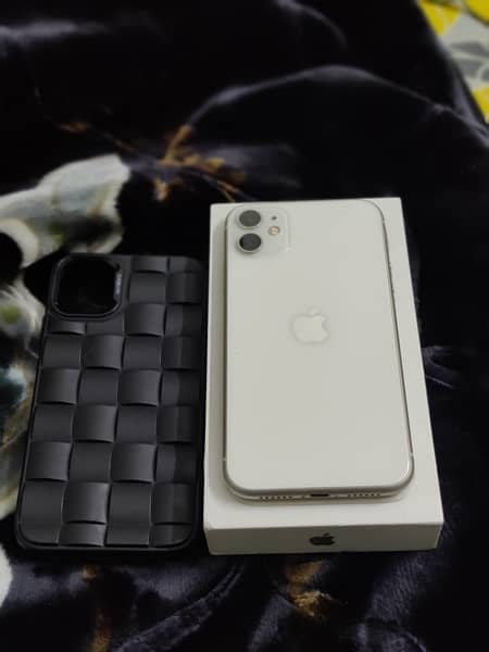 iphone 11 128gb Non Pta (factory unlock) full box 0