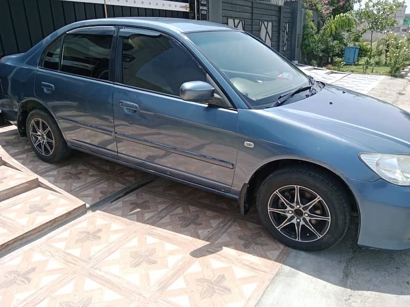 Honda Civic EXi 2004 4