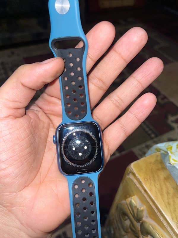 Apple Watch Series 7 7