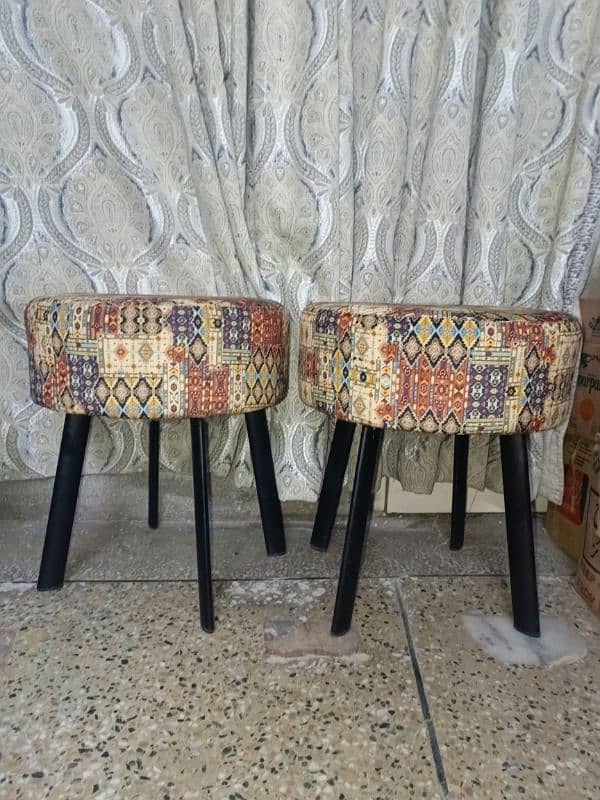 2 Modern Style Stools (10/10) 2