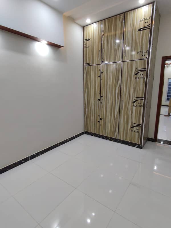 5 MARLA CORNER HOUSE FOR SALE IN EDEN BOULEVARD 32