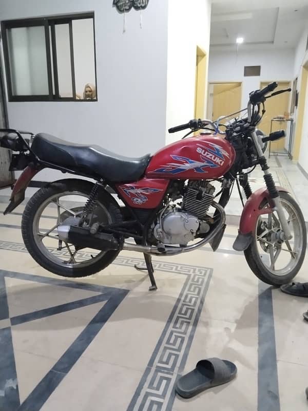 Suzuki GS-150 1