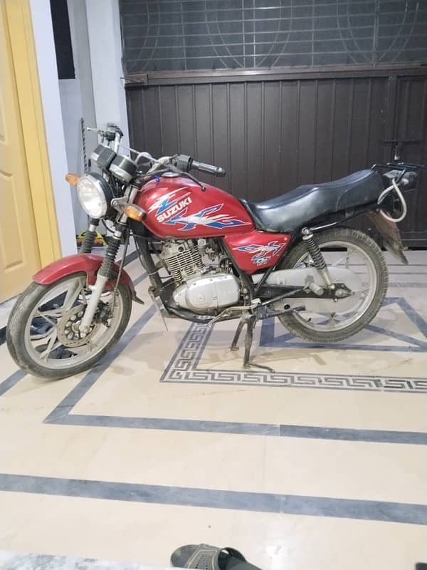 Suzuki GS-150 2