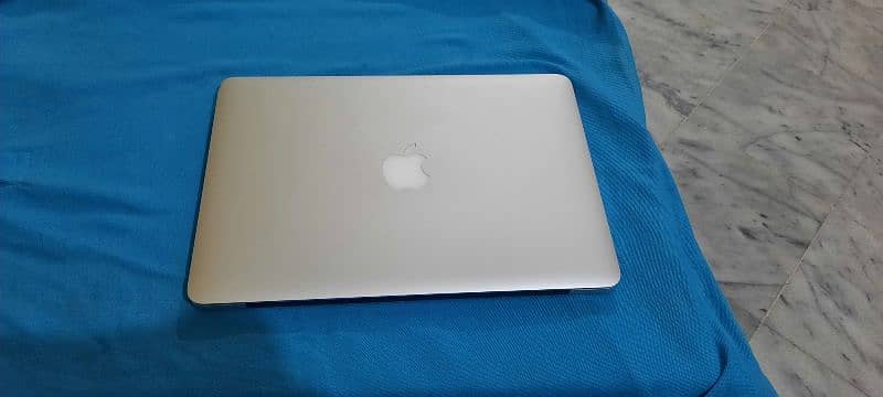 Macbook Pro core i5 2015 6