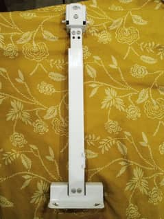 cheap projector ceiling stand like new