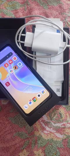 Vivo V21 8+4 RAM 128 ROM 10/10