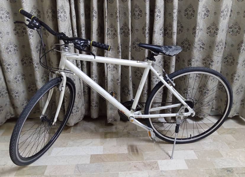 Imported Japanese CHEVAUX (1CV) Hybrid Bicycle - Aluminum Frame 1