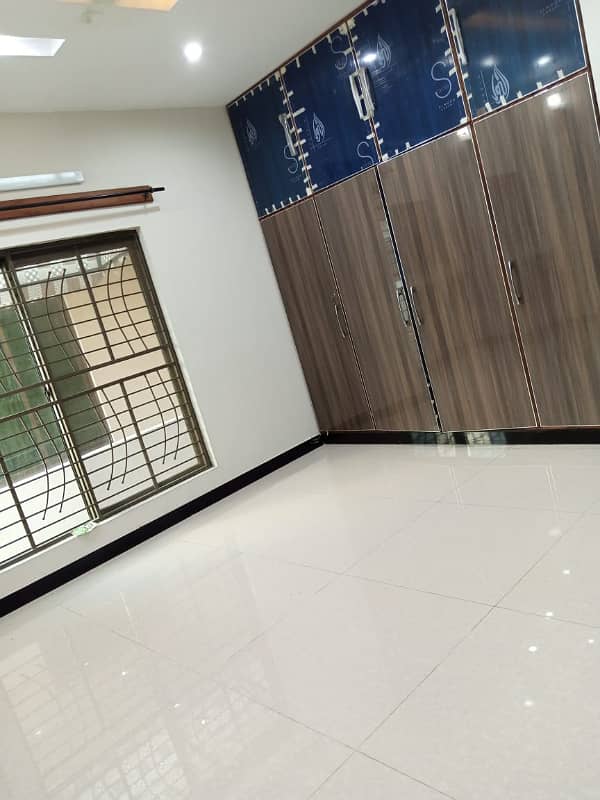 10 Marla Brand New Lower Portion For Rent Alama Iqbal Town Lahore 8